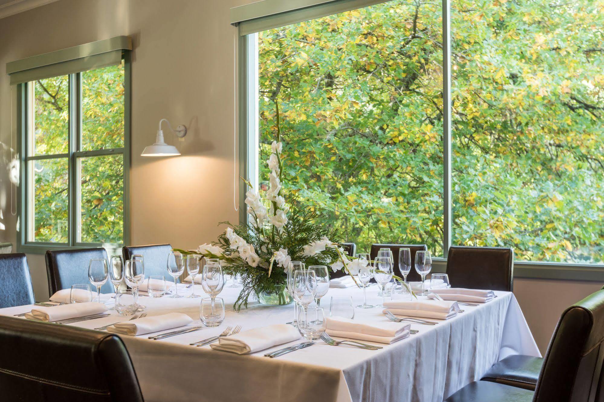 Oscar'S On The Yarra Hotel Warburton Ngoại thất bức ảnh