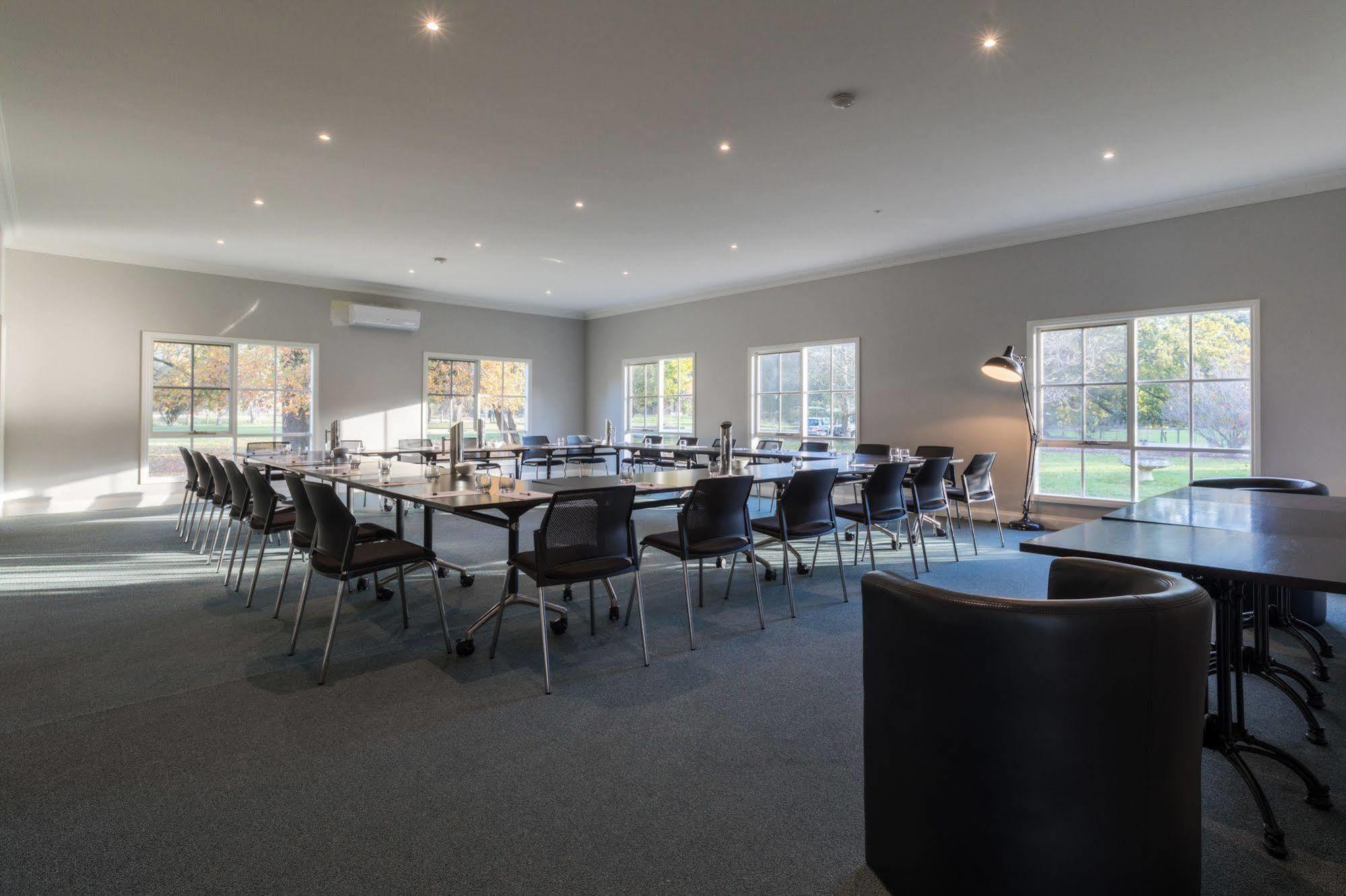 Oscar'S On The Yarra Hotel Warburton Ngoại thất bức ảnh