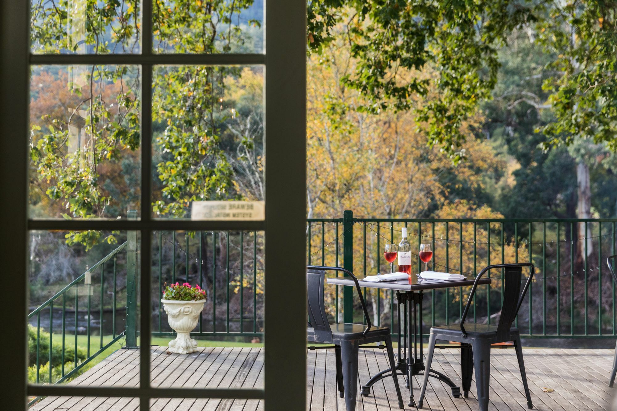 Oscar'S On The Yarra Hotel Warburton Ngoại thất bức ảnh